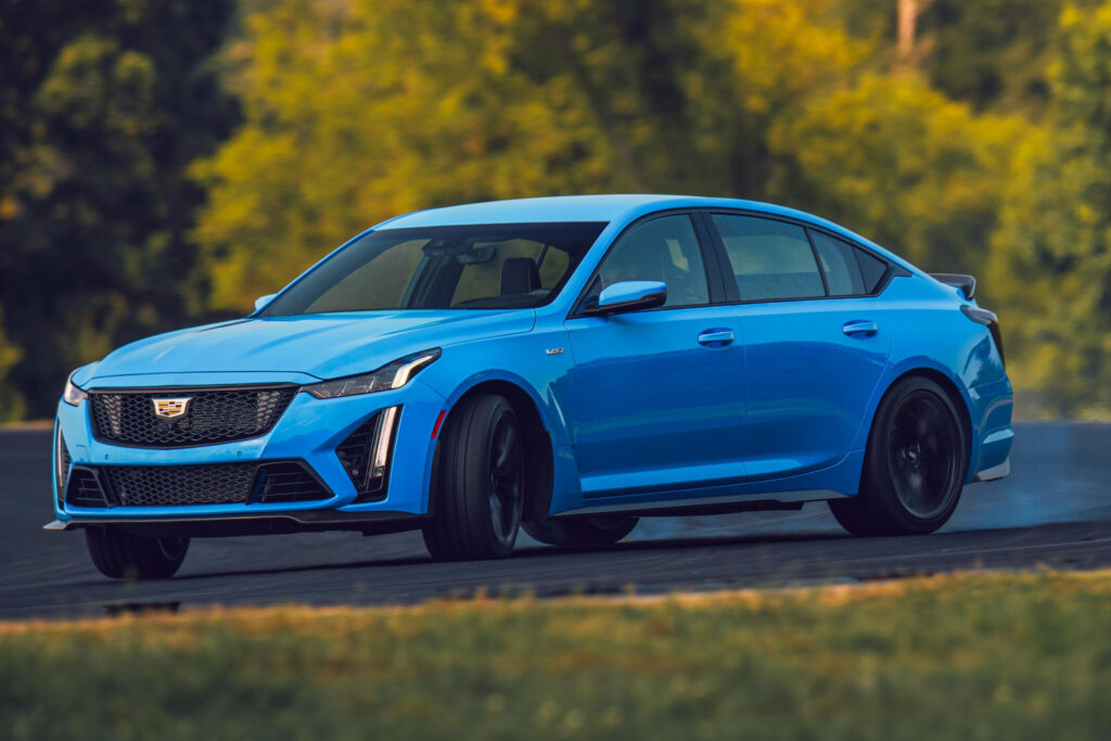 General Motors To Produce Corvette Cadillac Electric Sedans Report 